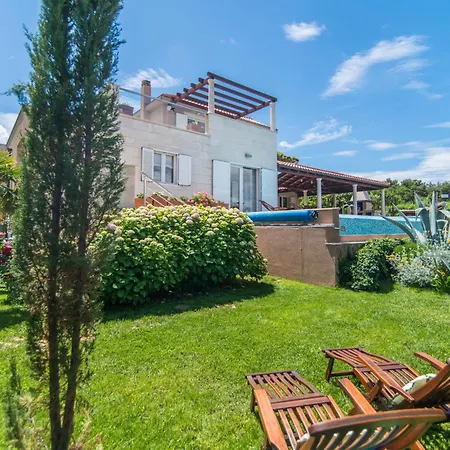 Villa Gumonian Supetar